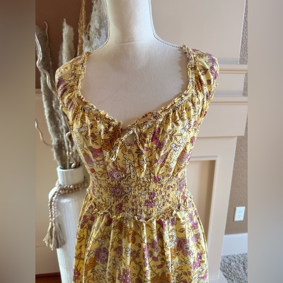 Old Navy Women's Dress - Picture 6 of 11